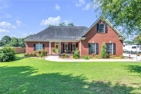 Photo of 648 Mountain View, Williamston, SC 29697 (MLS # 20303370)