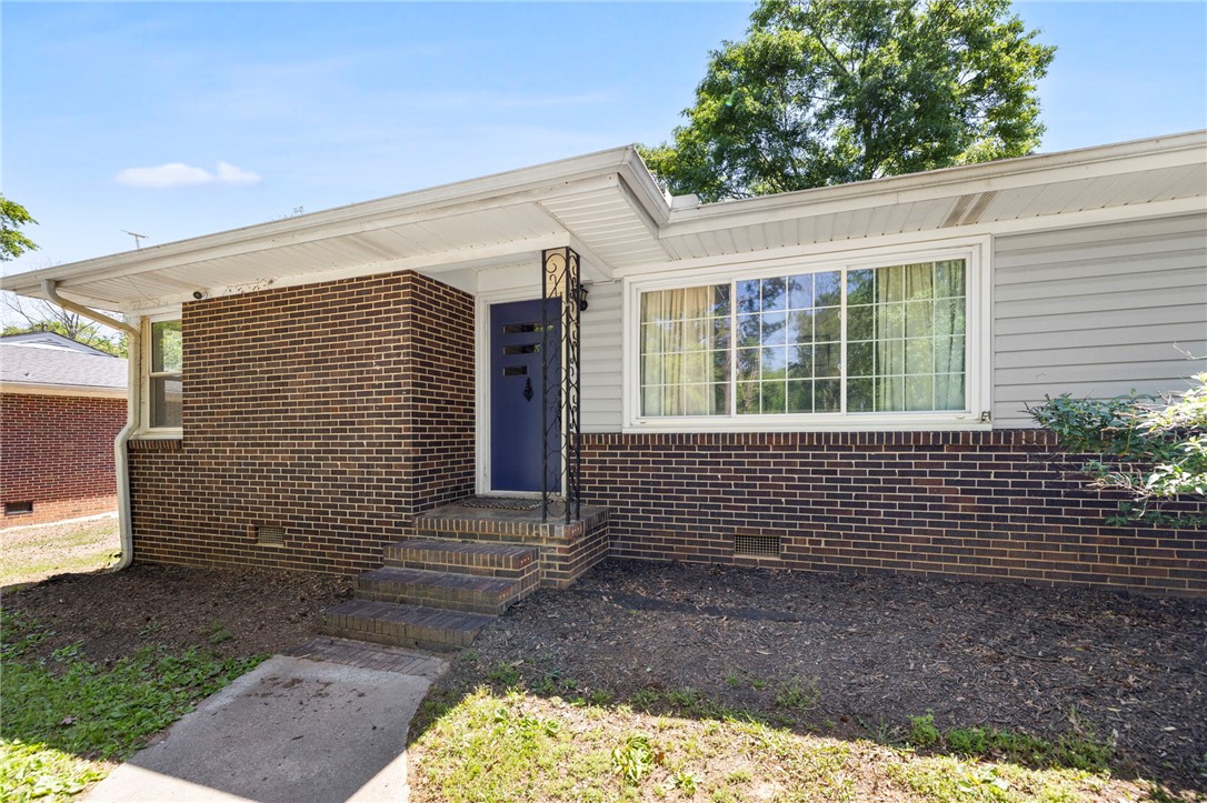 300 Woodvale Avenue, Fountain Inn, South Carolina image 4
