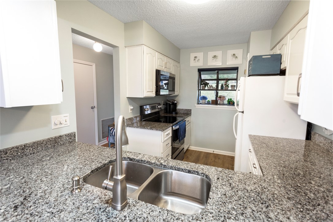 408 Safe Harbor Circle, Salem, South Carolina image 5