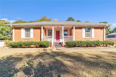 Photo of 513 Eskew Circle, Anderson, SC 29621 (MLS # 20294006)