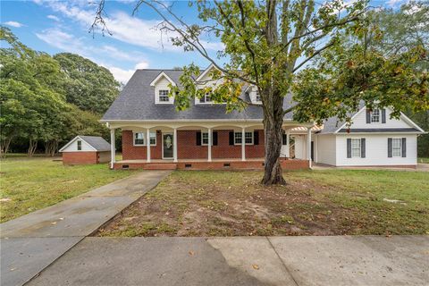 Photo of 110 Hatcher Road, Townville, SC 29689 (MLS # 20293548)