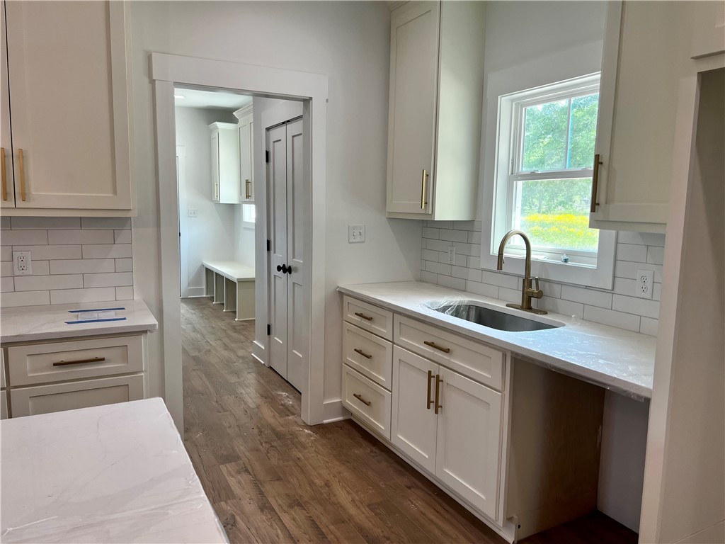 410 Edgewood Drive, Belton, South Carolina image 13
