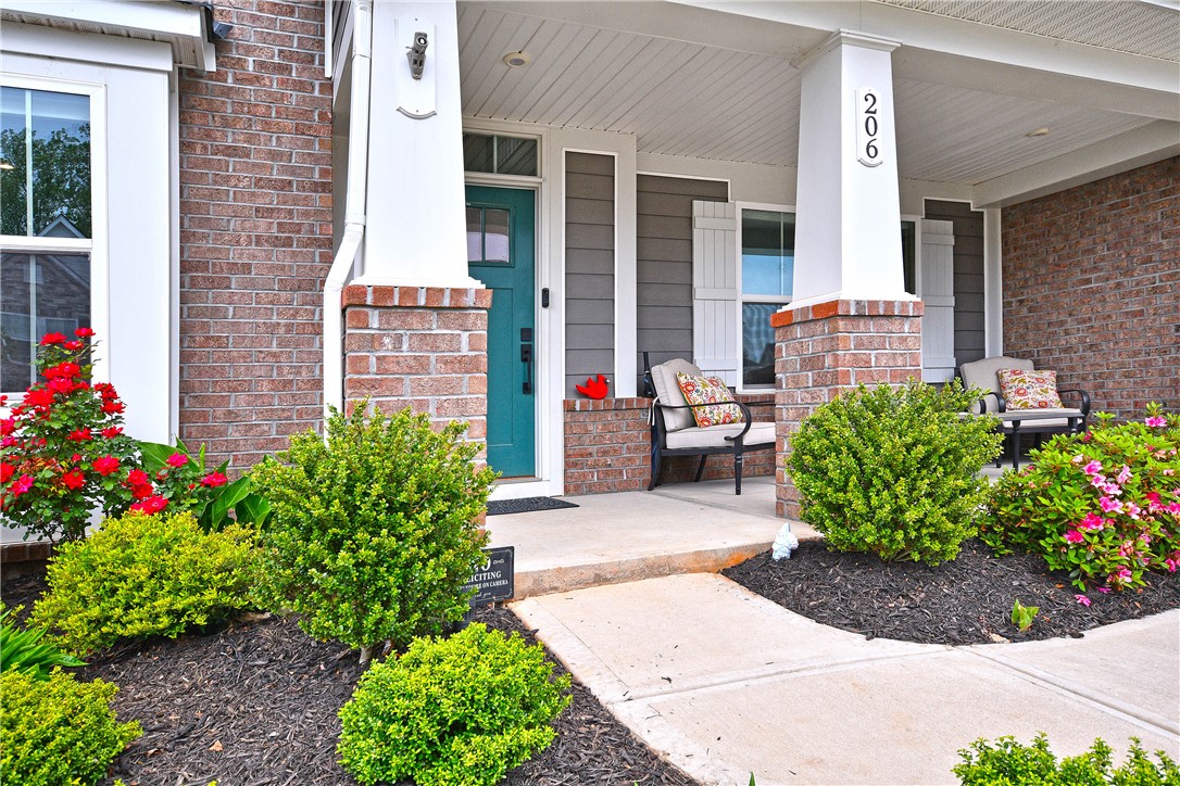 206 Chinook Drive, Greenville, South Carolina image 2
