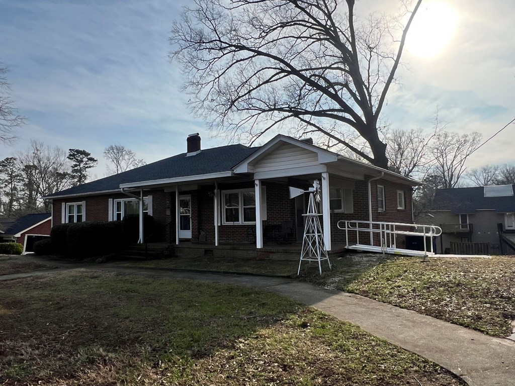 210 E Sproles Avenue, Greenwood, South Carolina image 2