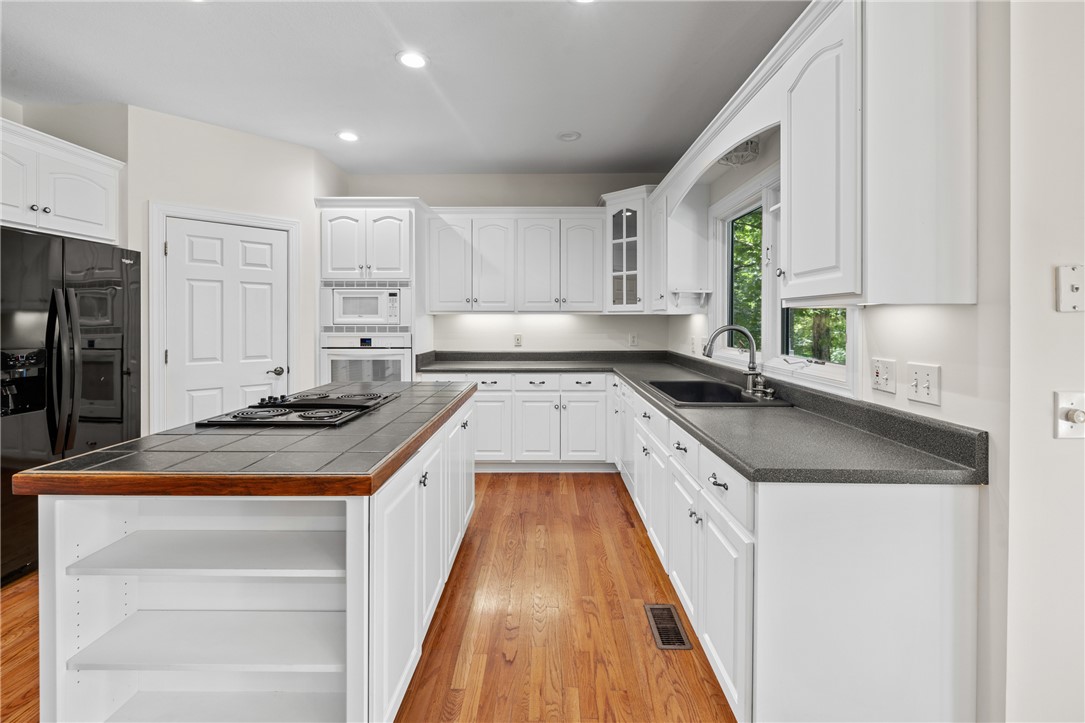 118 Pinnacle Pointe Drive, Seneca, South Carolina image 16