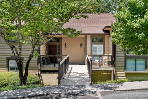 Photo for 346 Coveview Court