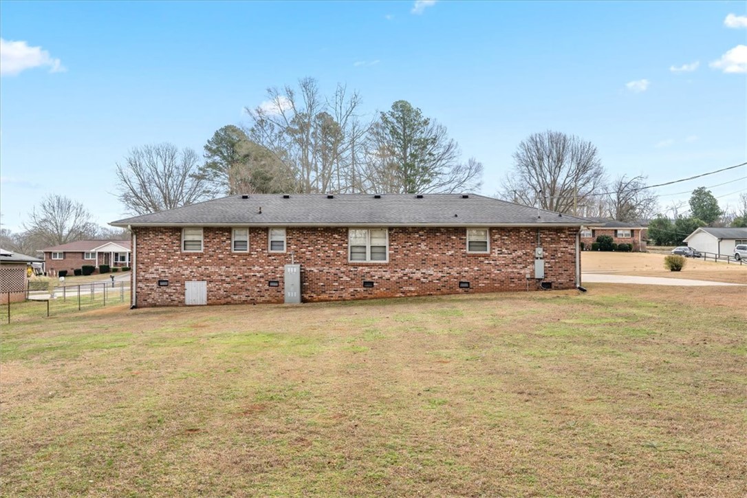 Anderson, South Carolina 29621, United States, 3 Bedrooms Bedrooms, ,2 BathroomsBathrooms,Residential,Pending,85031