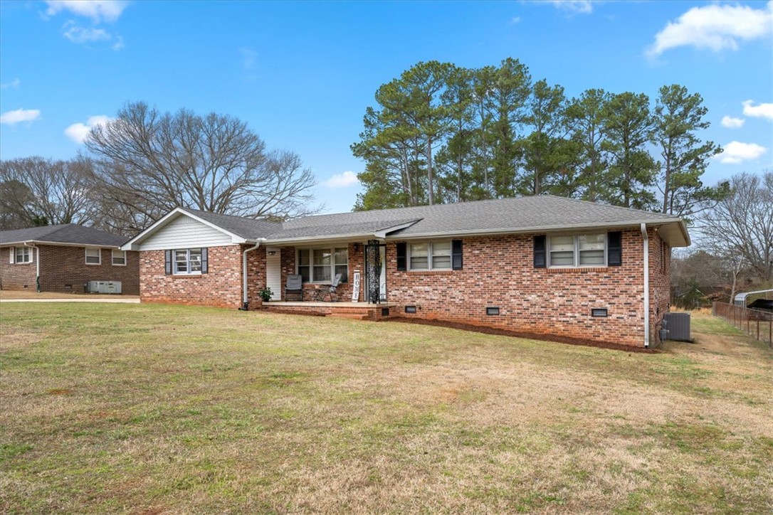 Anderson, South Carolina 29621, United States, 3 Bedrooms Bedrooms, ,2 BathroomsBathrooms,Residential,Pending,85031