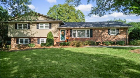 Photo of 430 Lakeview Drive, Liberty, SC 29657 (MLS # 20306386)