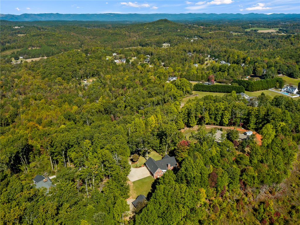 Easley, South Carolina 29640, United States, 4 Bedrooms Bedrooms, ,3 BathroomsBathrooms,Residential,Pending,233133