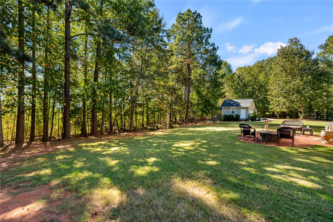 Easley, South Carolina 29640, United States, 4 Bedrooms Bedrooms, ,3 BathroomsBathrooms,Residential,Pending,233133