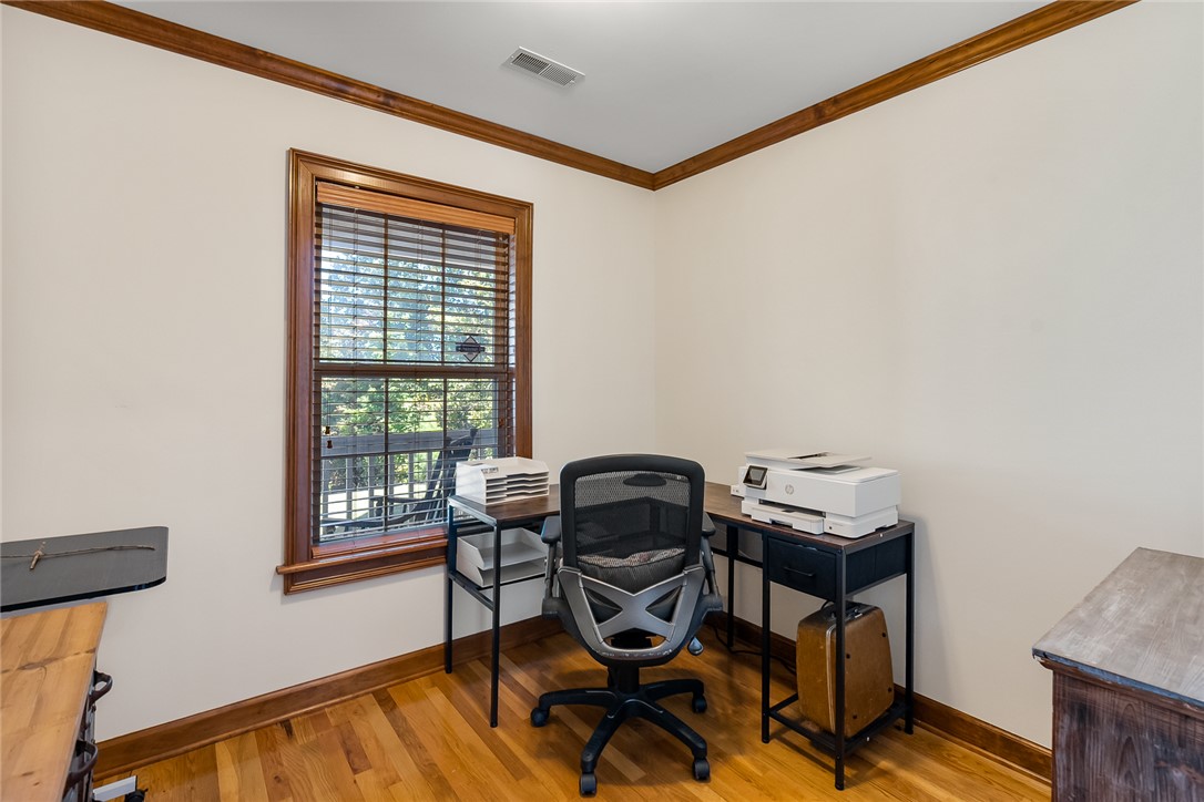 Easley, South Carolina 29640, United States, 4 Bedrooms Bedrooms, ,3 BathroomsBathrooms,Residential,Pending,233133