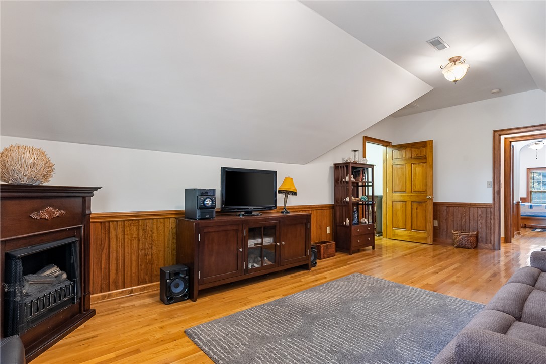 Easley, South Carolina 29640, United States, 4 Bedrooms Bedrooms, ,3 BathroomsBathrooms,Residential,Pending,233133