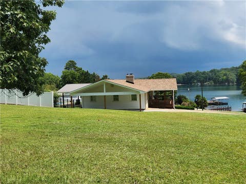 Photo of 103 Clearwater Drive, Seneca, SC 29672 (MLS # 20304720)