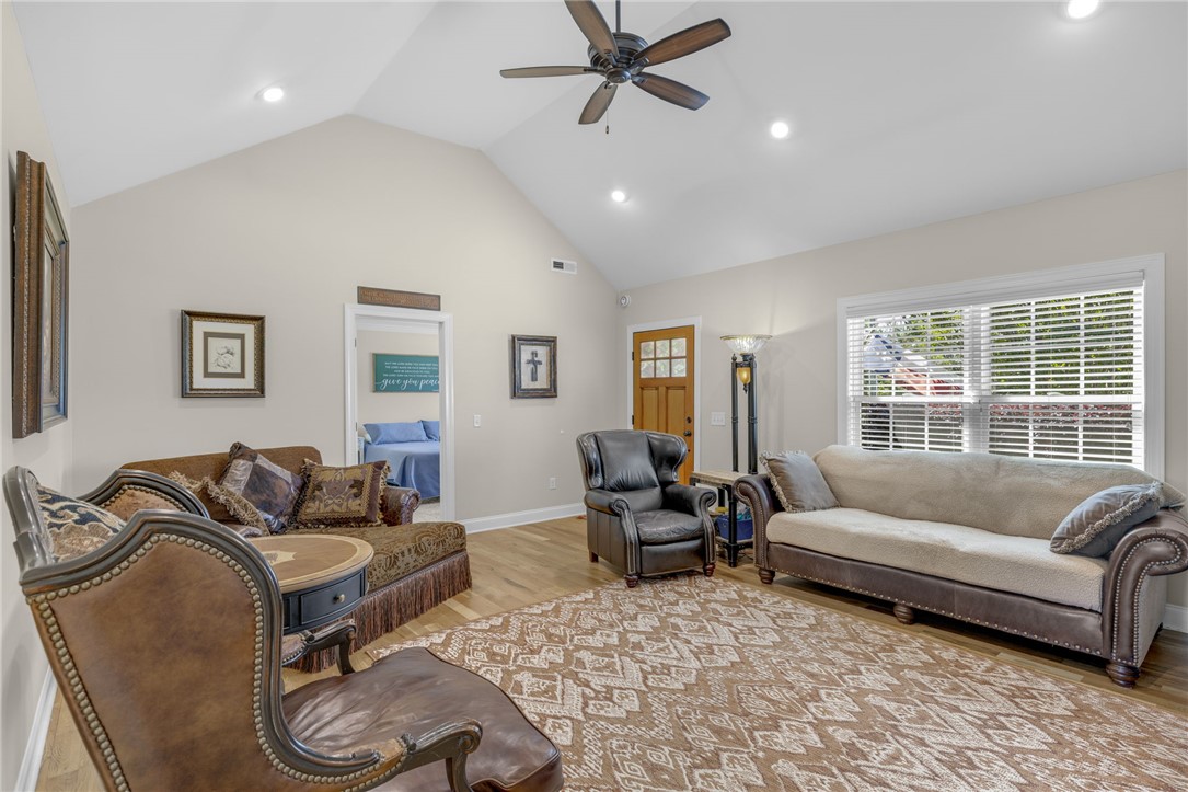 121 Lowe Road, Piedmont, South Carolina image 7