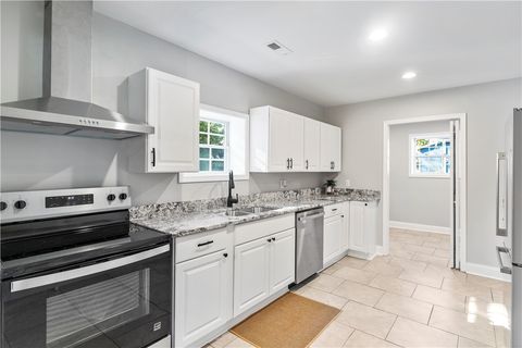 Photo of 107 Wood Street, Westminster, SC 29693 (MLS # 20293967)