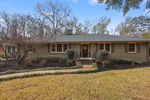 Photo of 116 Ridgewood Circle, Greenwood, SC 29649 (MLS # 20295240)