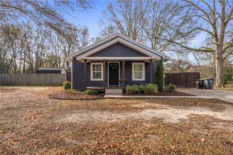 Photo of 53 Main Street, Pelzer, SC 29669 (MLS # 20295139)