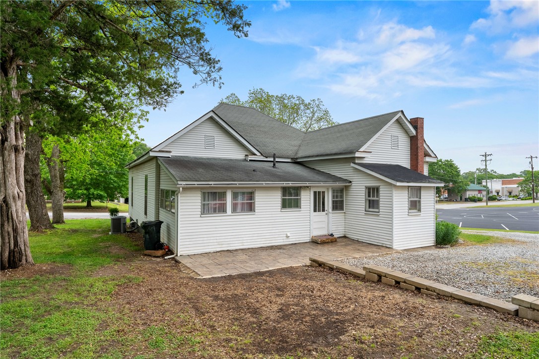 207 Retreat Street, Westminster, South Carolina image 41