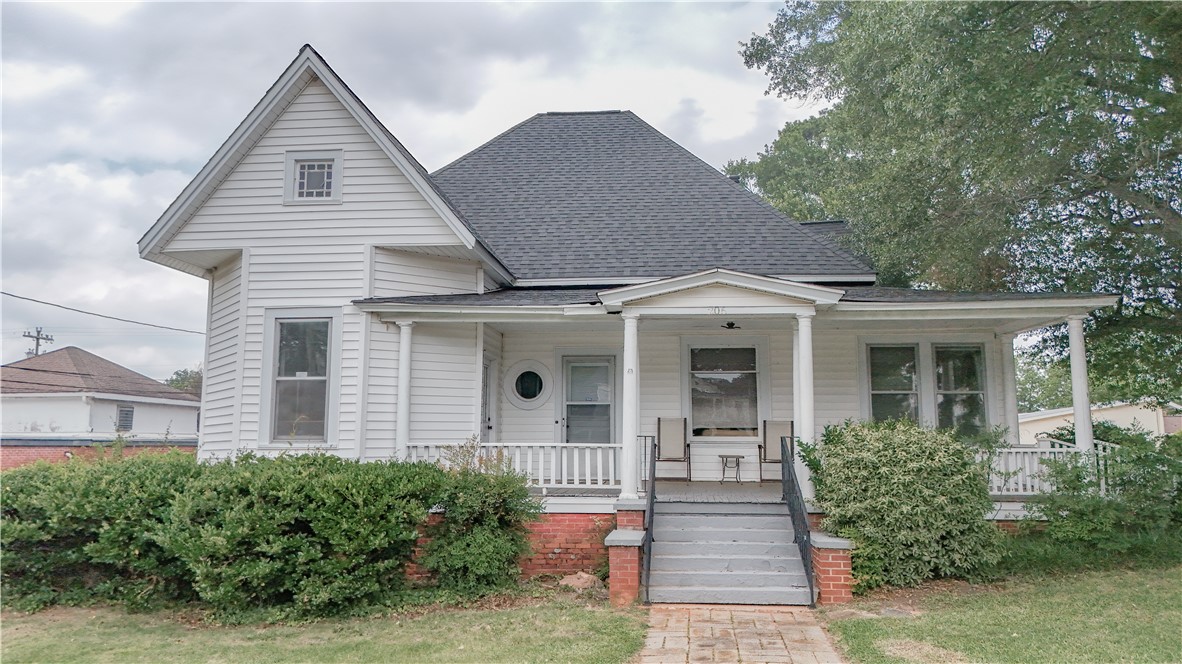 206 W North 1st Street, Seneca, South Carolina image 1
