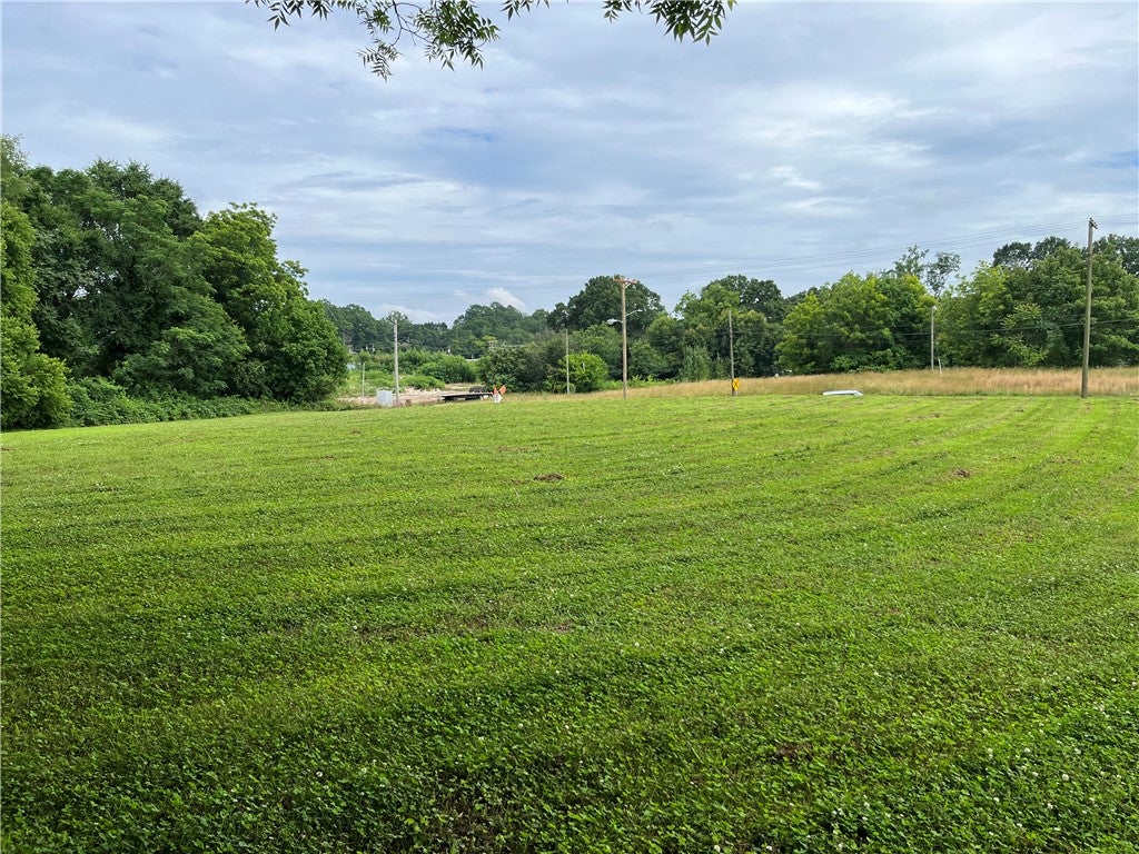 Photo 1 of 17 — 237 East Main Street, Pendleton, SC 29670