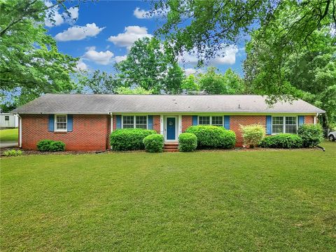 Photo of 505 Greenview Drive, Anderson, SC 29625 (MLS # 20301968)