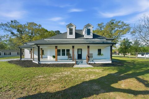 Photo of 511 W Broad Street, Iva, SC 29655 (MLS # 20298672)