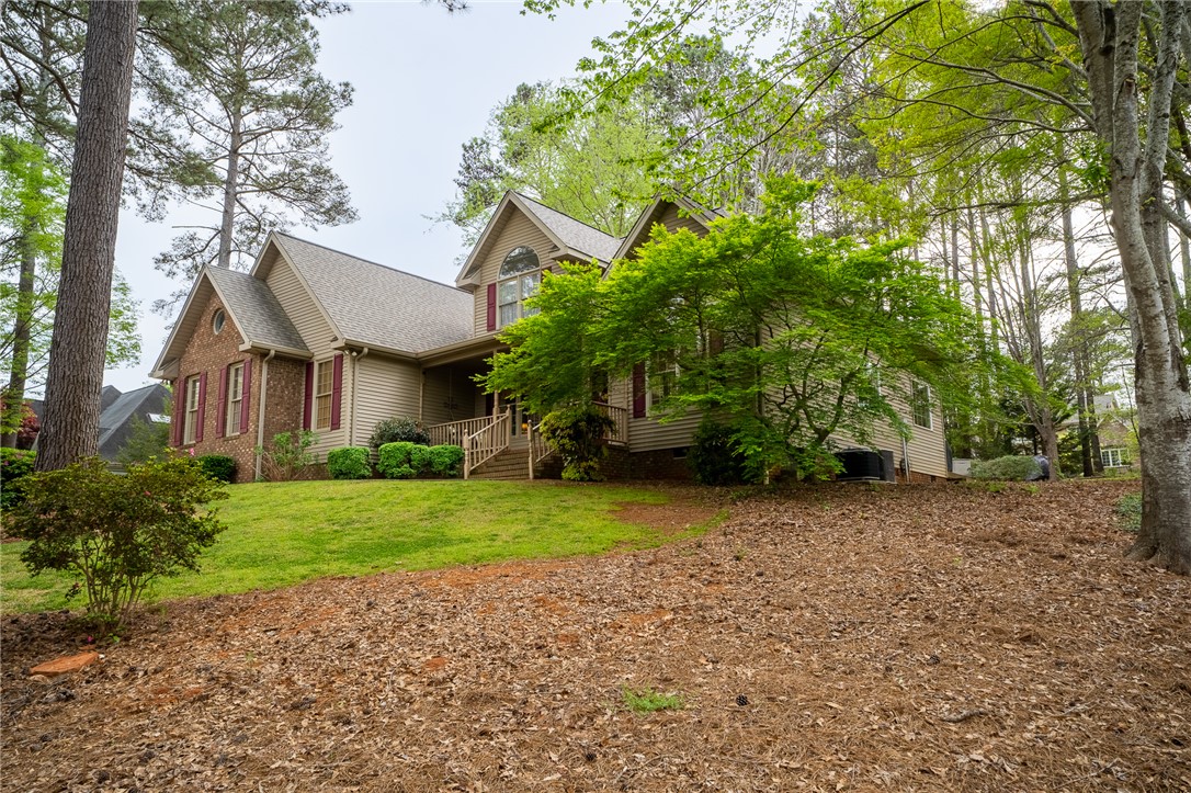 108 Emerald Pointe Drive, Seneca, South Carolina image 4