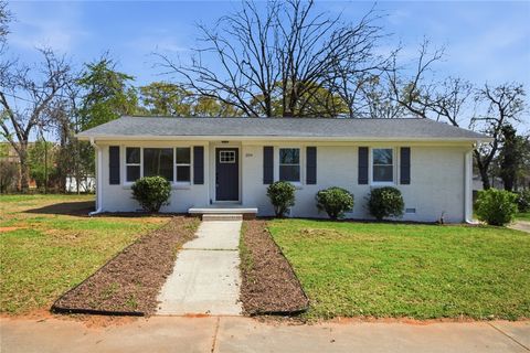 Photo of 209 Pine Street, Seneca, SC 29678 (MLS # 20298974)