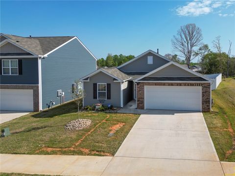 Photo of 1408 Slades Street, Woodruff, SC 29388 (MLS # 20299721)