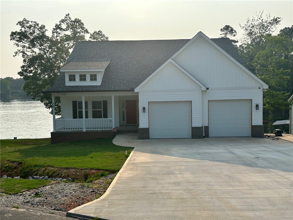 70 Creek Point Drive, Abbeville, South Carolina image 1