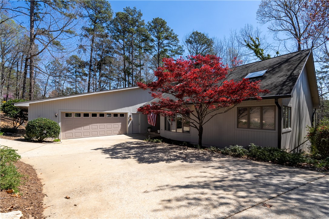 11 Foremast Drive, Salem, South Carolina image 1