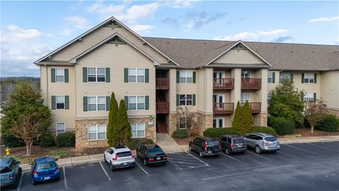 Photo of 701 Harts Cove Way, Seneca, SC 29672 (MLS # 20295344)