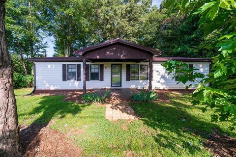 Homes For Sale - 2423 Westminster Highway<br/> Walhalla, SC 29691