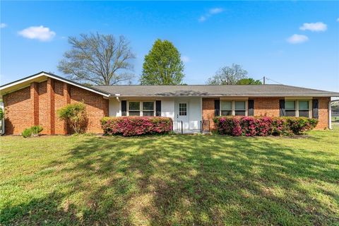 Photo of 1007 Brown Road, Anderson, SC 29621 (MLS # 20299523)