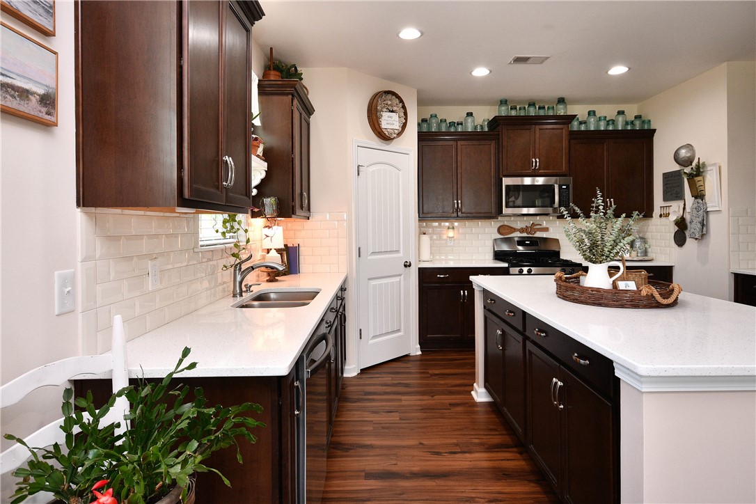 308 S Harvest Moon Way, Easley, South Carolina image 4