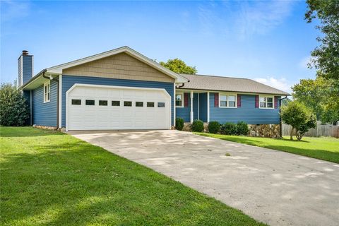 Photo of 105 Stonehaven Drive, Anderson, SC 29625 (MLS # 20293484)