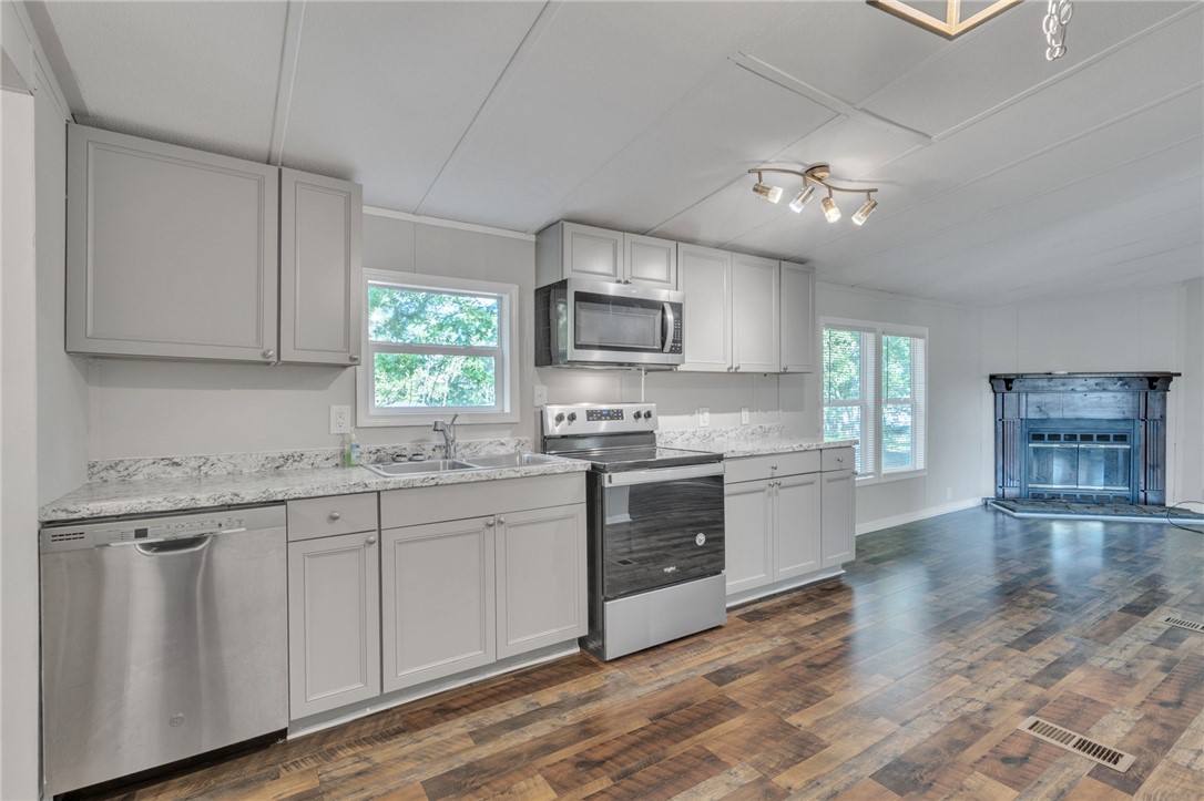 338 Cardinal Drive, Easley, South Carolina image 6