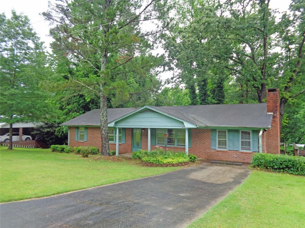 201 Emory Drive, Hartwell, Georgia image 1