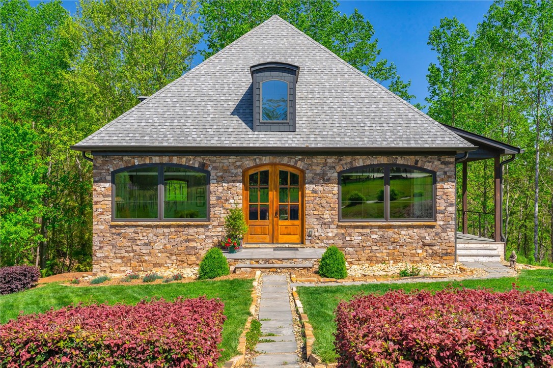 101 Cabernet Way, Travelers Rest, South Carolina image 2
