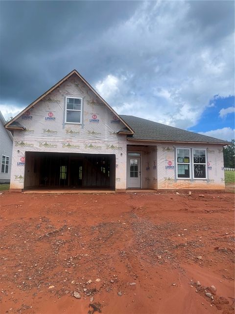Photo of 32 Halsey Street, Central, SC 29630 (MLS # 20302090)