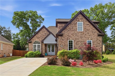 Photo of 100 Courtyard Drive, Anderson, SC 29621 (MLS # 20300038)