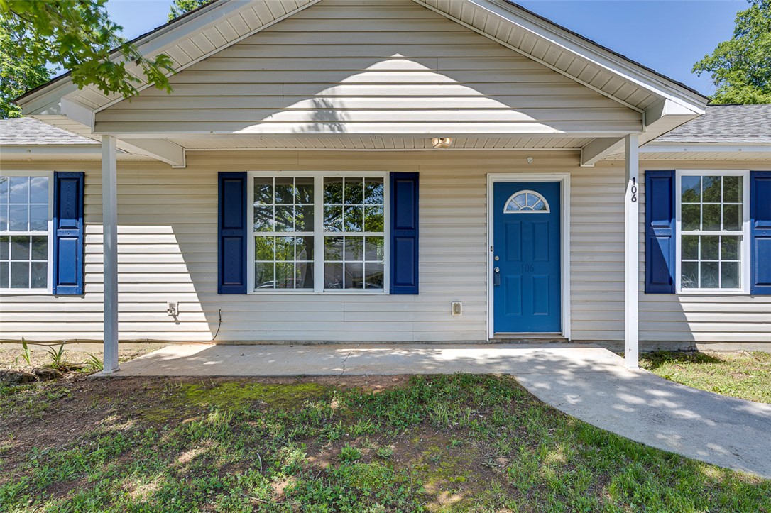106 Goldfinch Court, Piedmont, South Carolina image 3