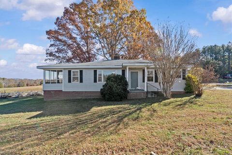 Photo of 3300 Earls Bridge Road, Easley, SC 29640 (MLS # 20294637)