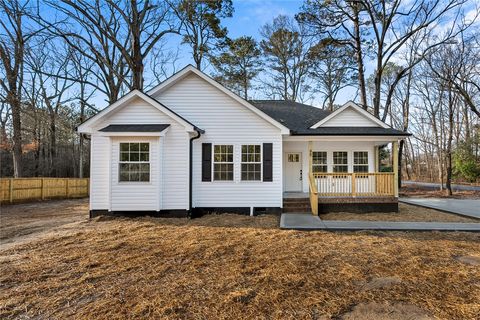 Photo of 88 Hand Drive, Belton, SC 29627 (MLS # 20297812)