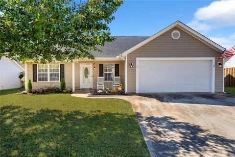 Photo of 658 Grover Drive, Lyman, SC 29365 (MLS # 20294040) Photo of 658 Grover Drive, Lyman, SC 29365 (MLS # 20294040)