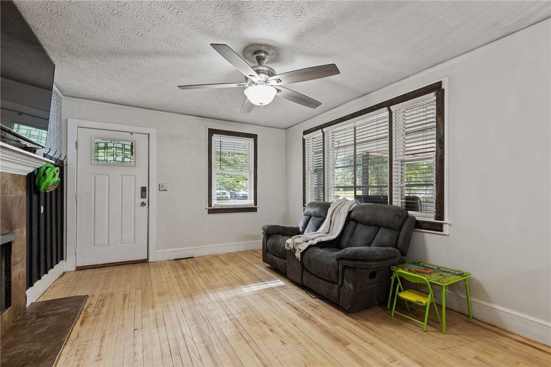 101 S D Street, Easley, South Carolina image 5