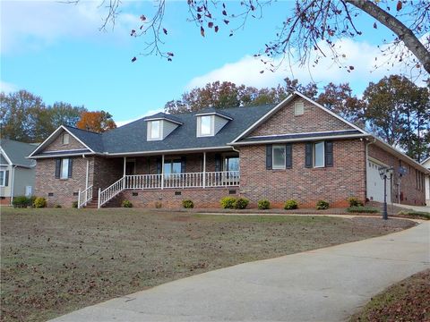 Photo of 1015 Ladys Lane, Anderson, SC 29621 (MLS # 20294340)