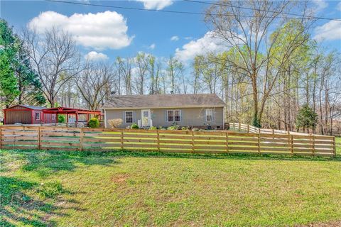 Mobile Home For Sale - 741 Willis Road<br/> Spartanburg County, Spartanburg, SC 29301