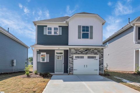 Photo of 245 Brown Circle, Easley, SC 29642 (MLS # 20295806)